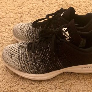 Athletic Propulsion Labs APL Techloom Pro 8.5